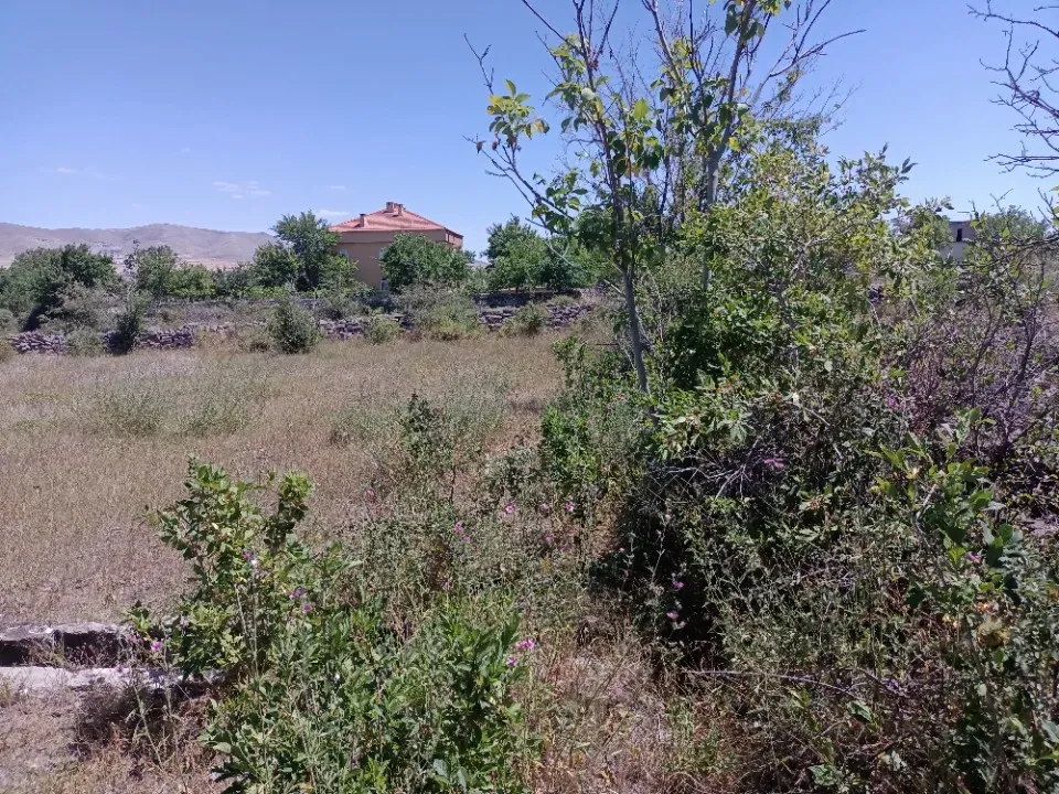 KAYSERİ - GESSİ - KAYABAĞI MAHALLESİNDE SATILIK VİLLA ARSASI