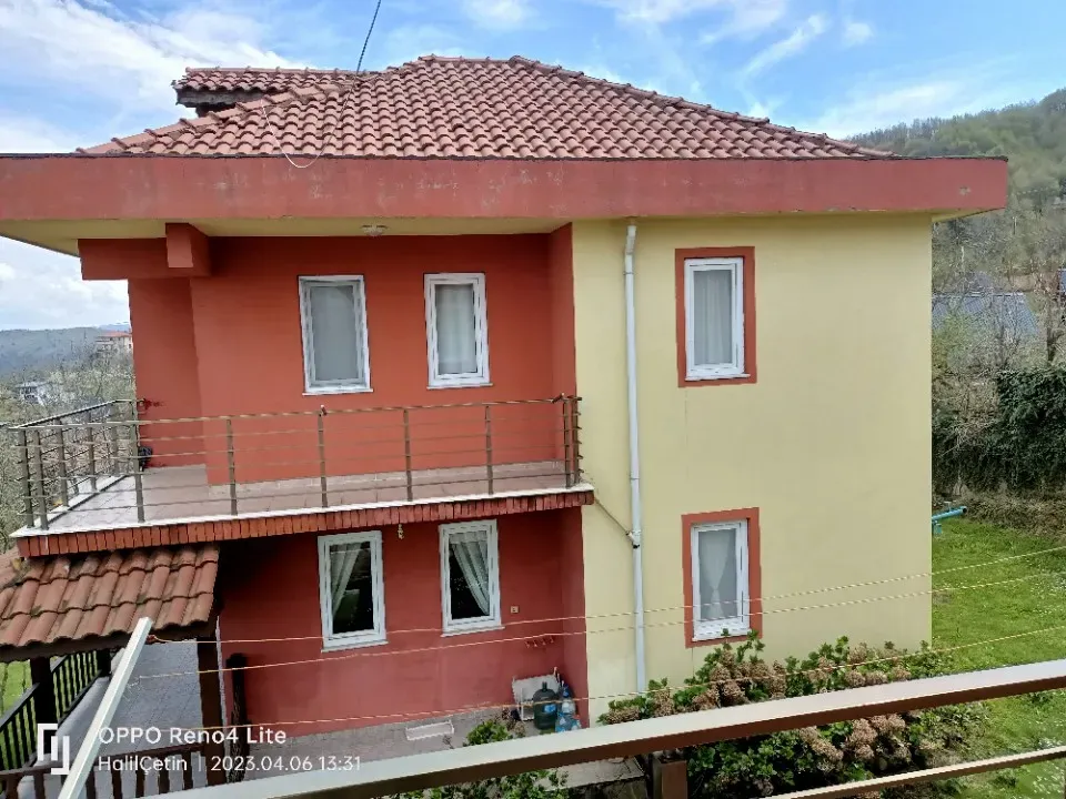 SAPANCA'DA GÖL MANZARALI SATILIK 3 ADET VİLLA
