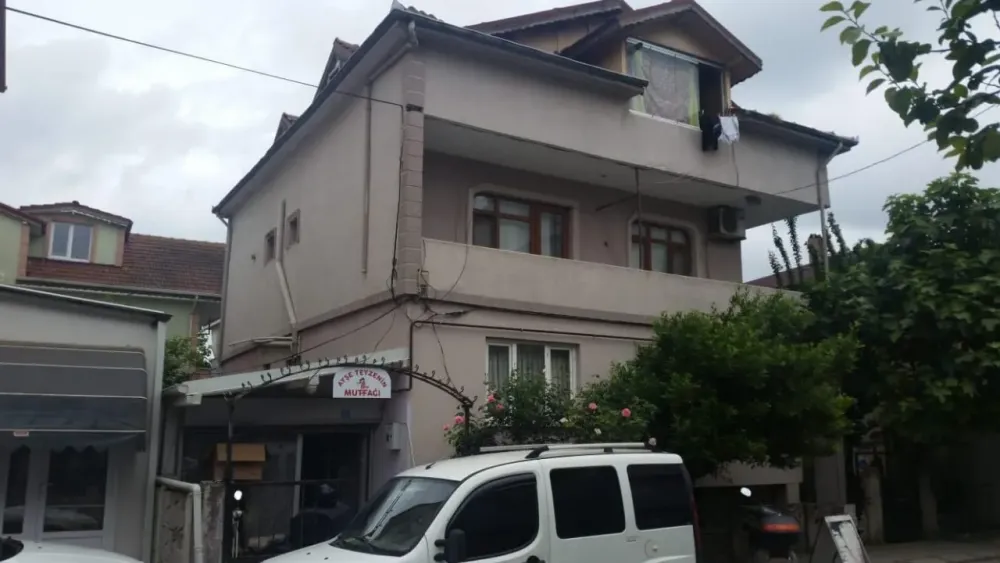 ARABACI ALANINDA 2 ADET DAİRE 1 ADET DUKKAN SATILIK
