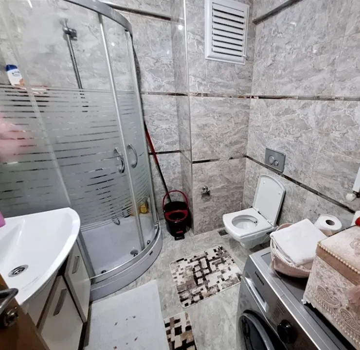 SERDİVAN MERKEZDE SATILIK 2+1 DAİRE