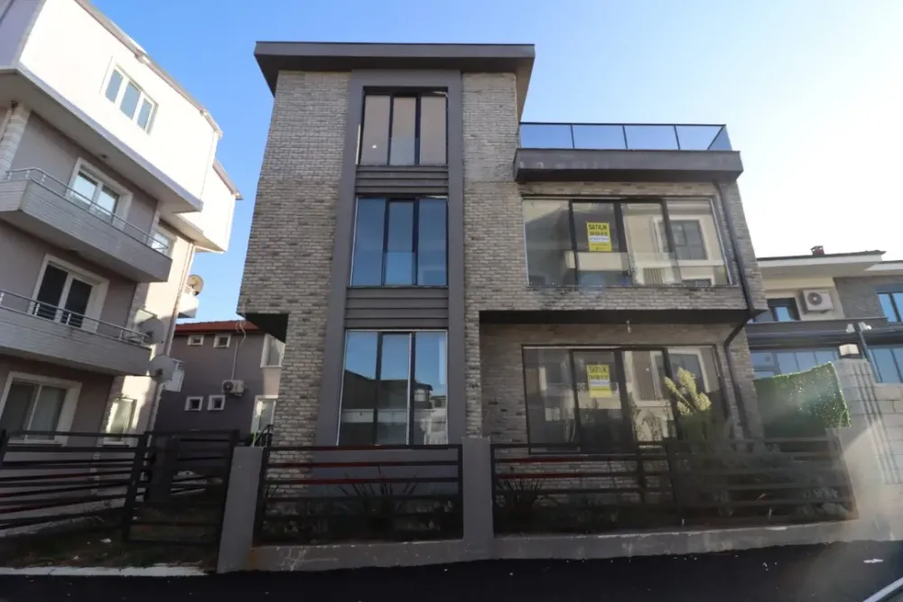 BEYKENT'TEN SERDİVAN DA KİRALIK MANZARALI GENİŞ TERASLI VİLLA