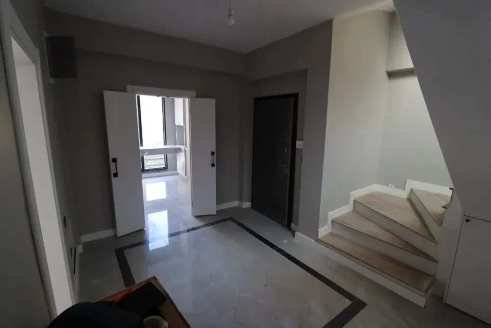 BEYKENT'TEN SERDİVAN DA KİRALIK MANZARALI GENİŞ TERASLI VİLLA