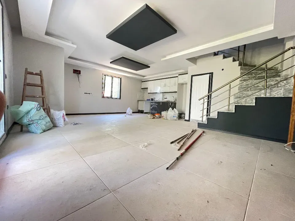Doğanbey De Denize Yakın Tek Müstakil Bahçeli 3+1 Villa