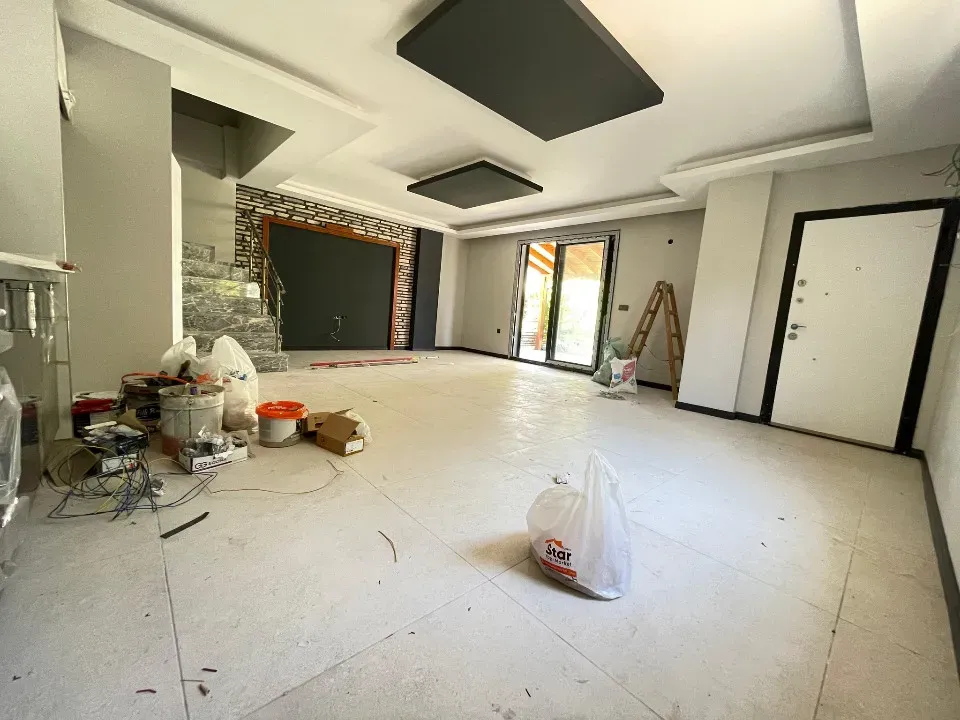Doğanbey De Denize Yakın Tek Müstakil Bahçeli 3+1 Villa