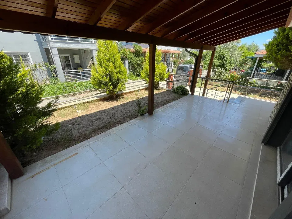 Doğanbey De Denize Yakın Tek Müstakil Bahçeli 3+1 Villa