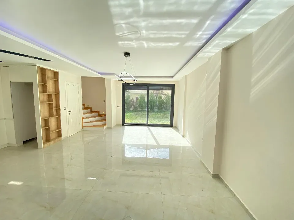 Seferihisar Payamlı Da Deniz Tarfında Satılık 3+1 Villa