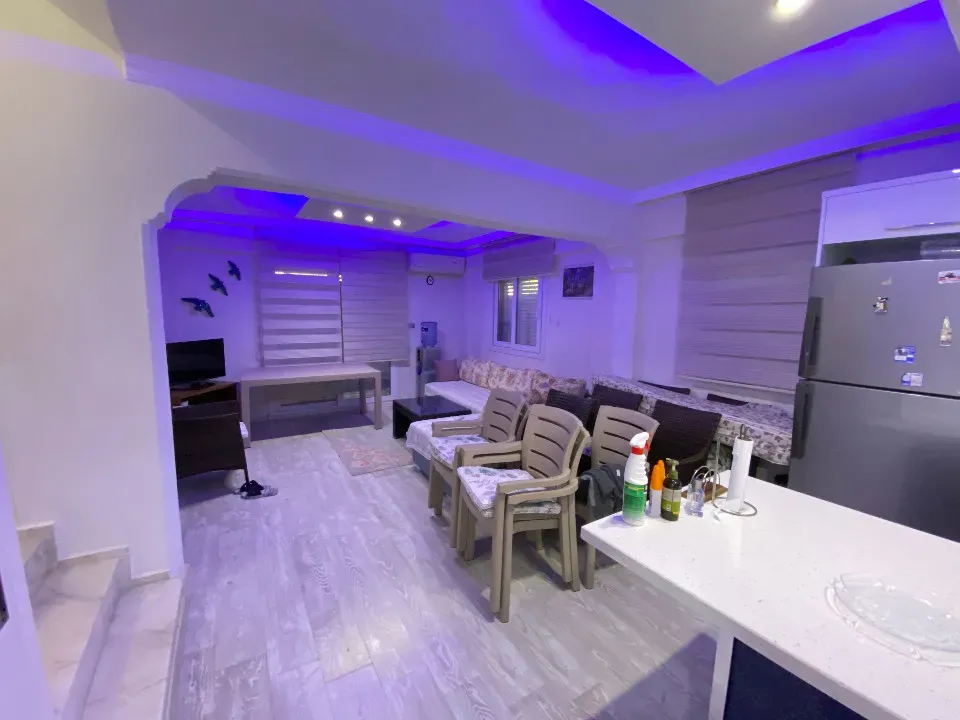 Seferihisar Ürkmezde Tek Müstakil Denize 50 Mt Satılık 4+1 Yazlık