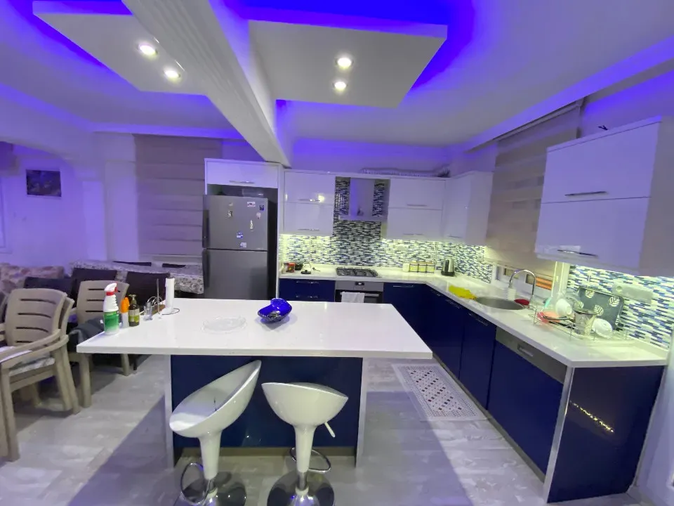 Seferihisar Ürkmezde Tek Müstakil Denize 50 Mt Satılık 4+1 Yazlık
