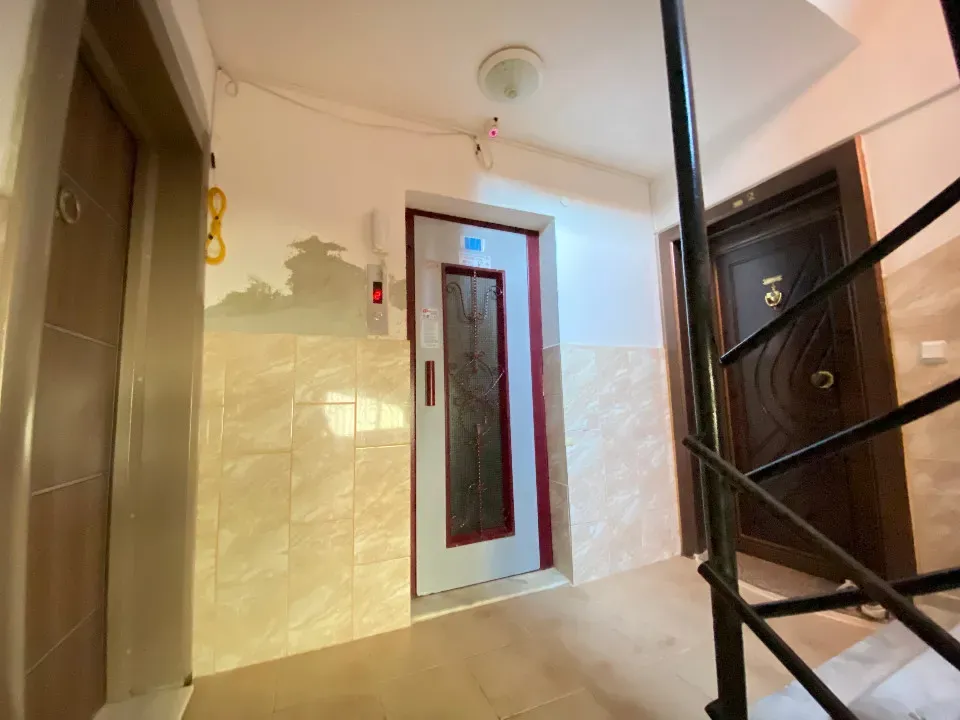 Ürkmez'de Plaja 300M Mesafede 130M2 Ayrı Mutfaklı Satılık 3+1 Daire