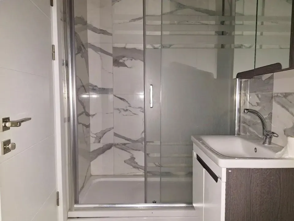 ADAPAZARI TEKELER MAHALLESİNDE KİRALIK 3+1 DAİRE
