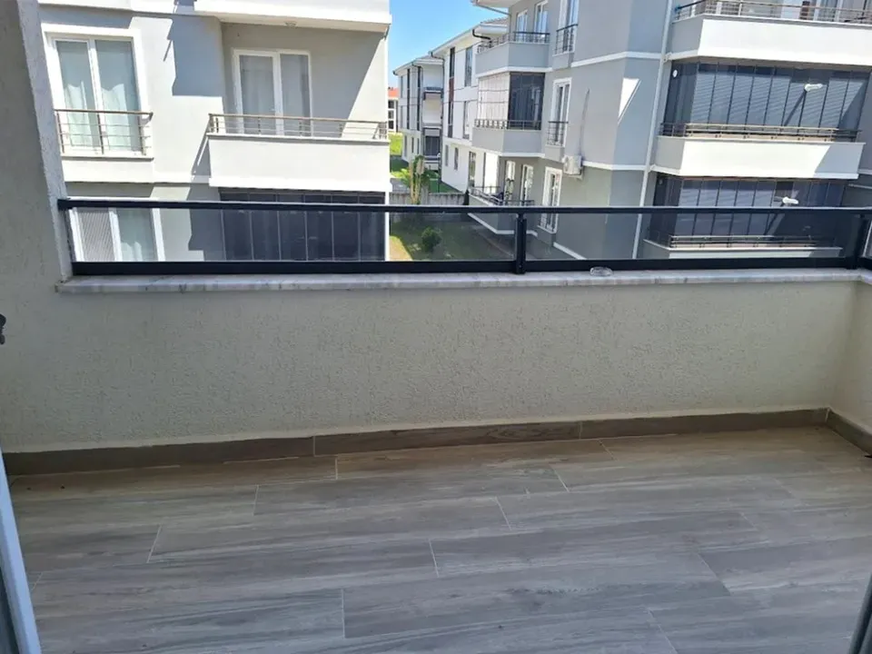 ADAPAZARI TEKELER MAHALLESİNDE KİRALIK 3+1 DAİRE