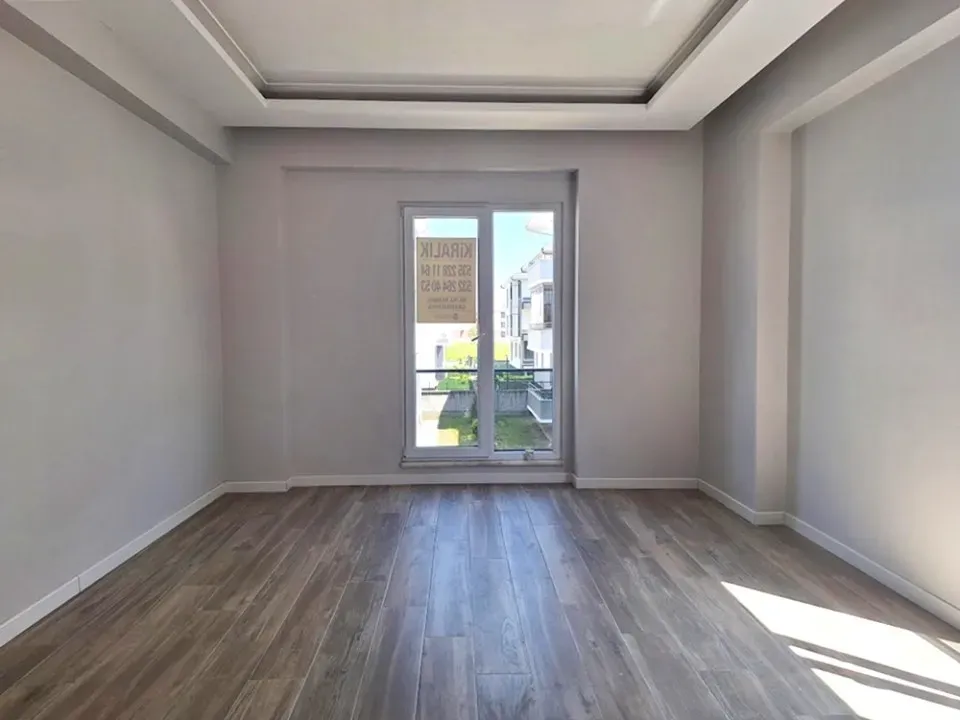 ADAPAZARI TEKELER MAHALLESİNDE KİRALIK 3+1 DAİRE