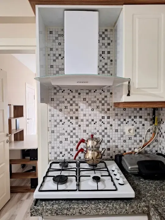 SERDİVAN KEMALPAŞA MAHELLESİNDE KİRALIK 3+1 FULL EŞYALI DAİRE