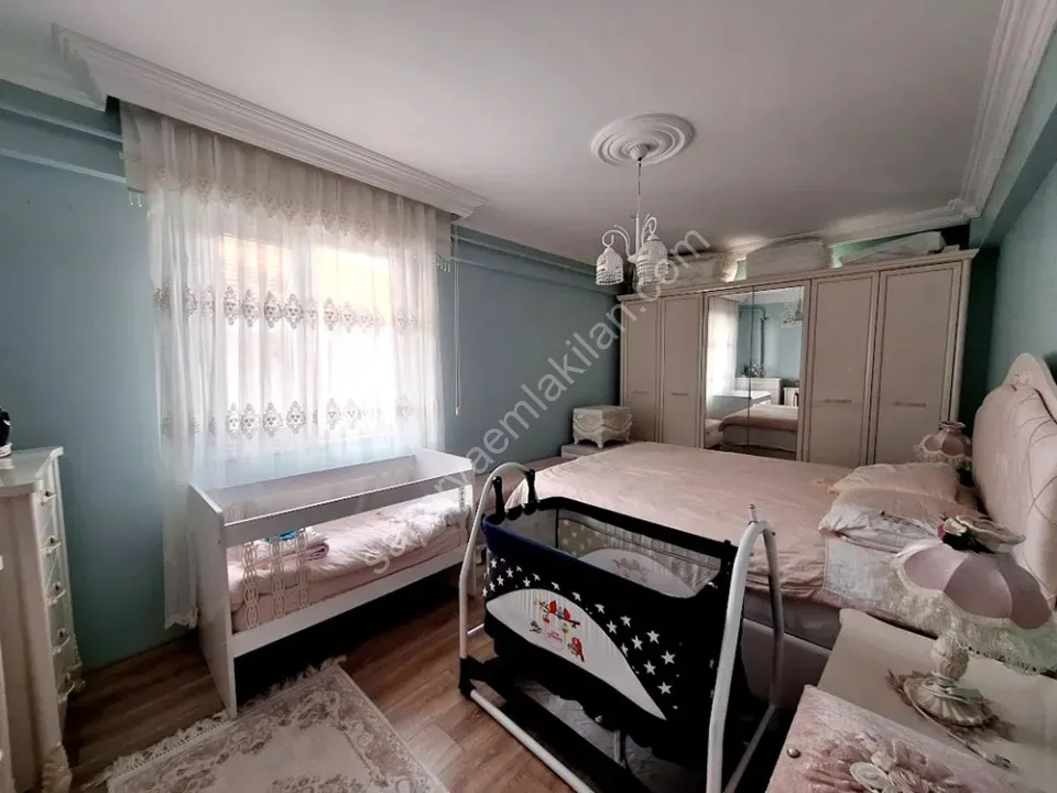 SERDİVAN MERKEZDE SATILIK 2+1 DAİRE