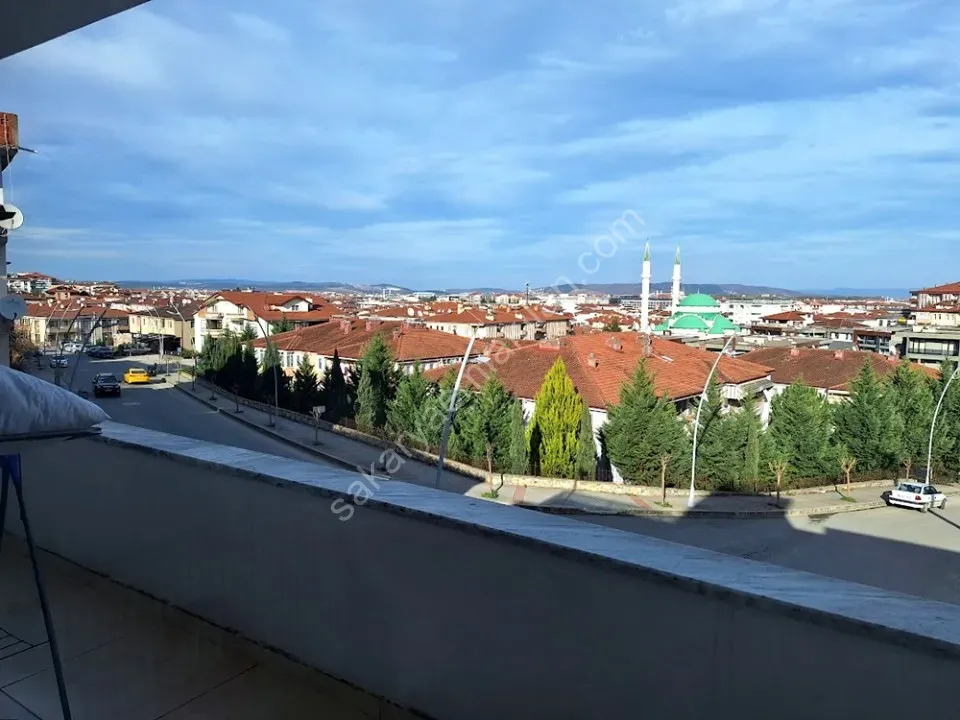 SERDİVAN MERKEZDE SATILIK 2+1 DAİRE