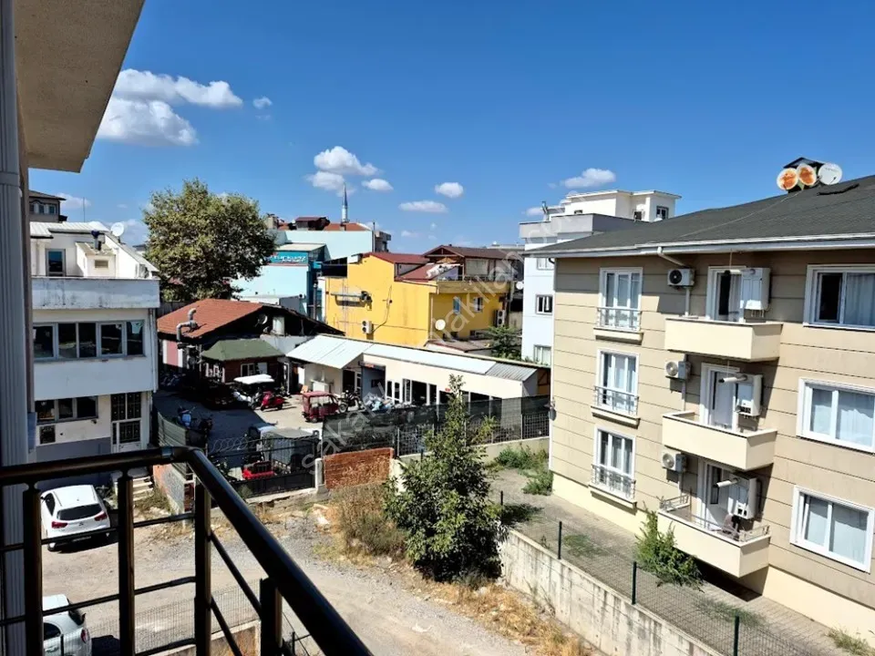 ADAPAZARI AKINCILAR MAHALLESİNDE SATILIK 2+1 DAİRE