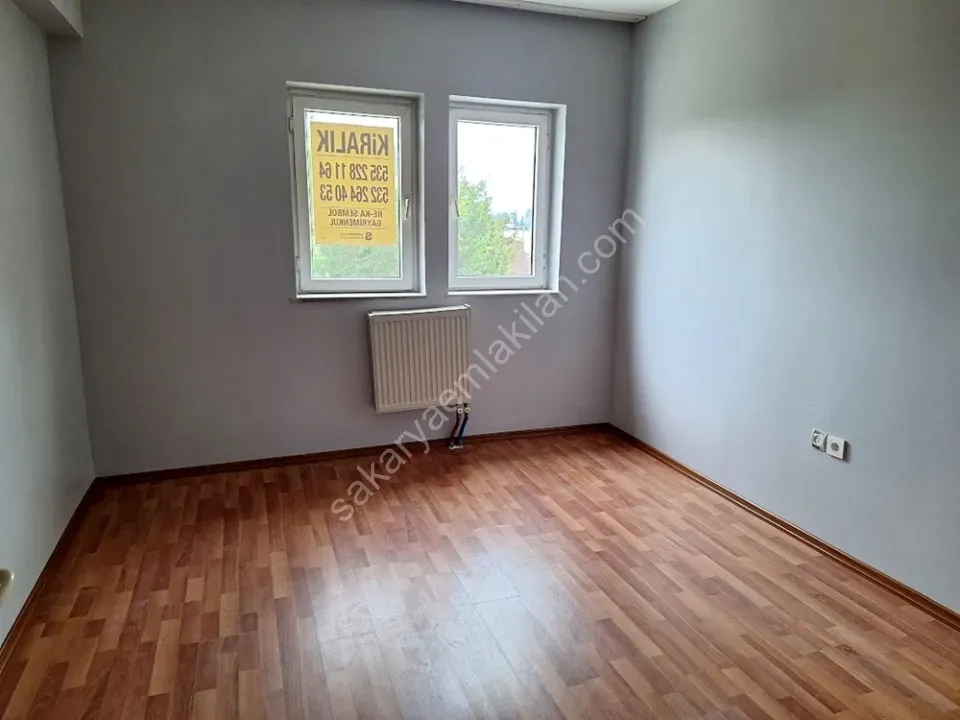 ADAPAZARI KARAMAN MAHALLESİNDE KİRALIK 3+1 DAİRE