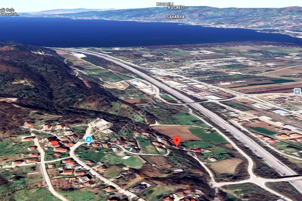 ARİFİYE FATİH MAHALLESİNDE SATILIK KONUT İMARLI ARSA
