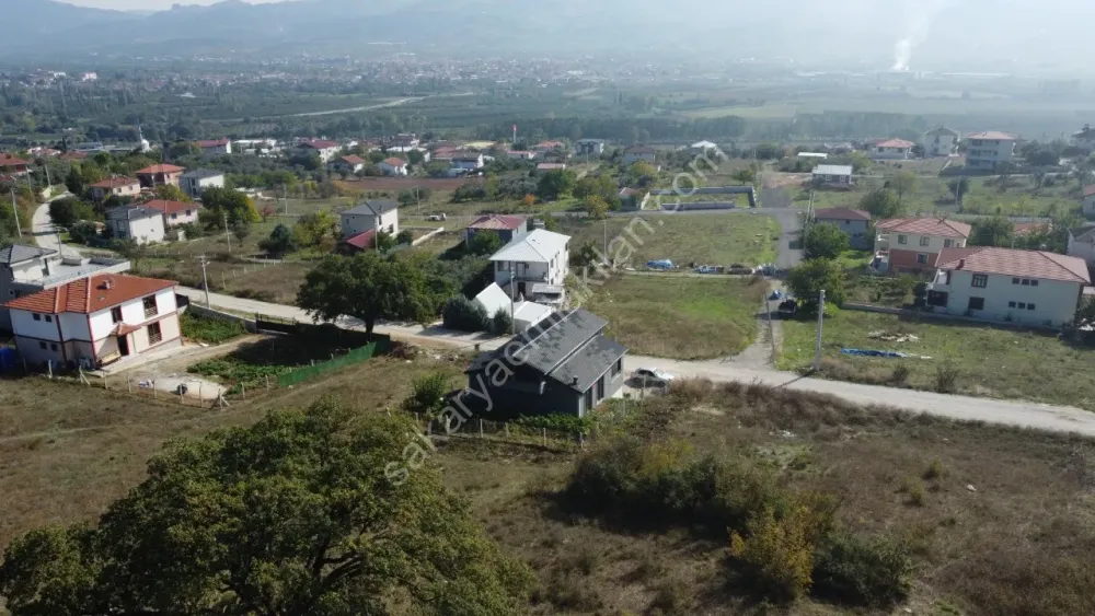 SAKARYA GEYVE DÜZAKÇAŞEHİR MAH.350 M2 KONUT İMARLI ARSA