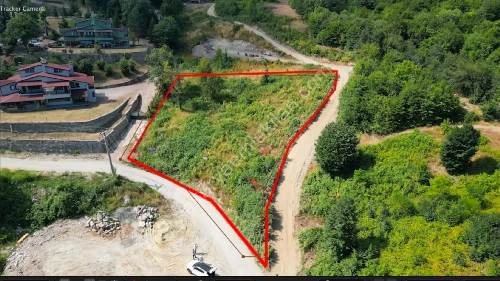 Sapanca’nın Sessiz Lüksüne Açılan Göl Manzaralı Büyük Arsa