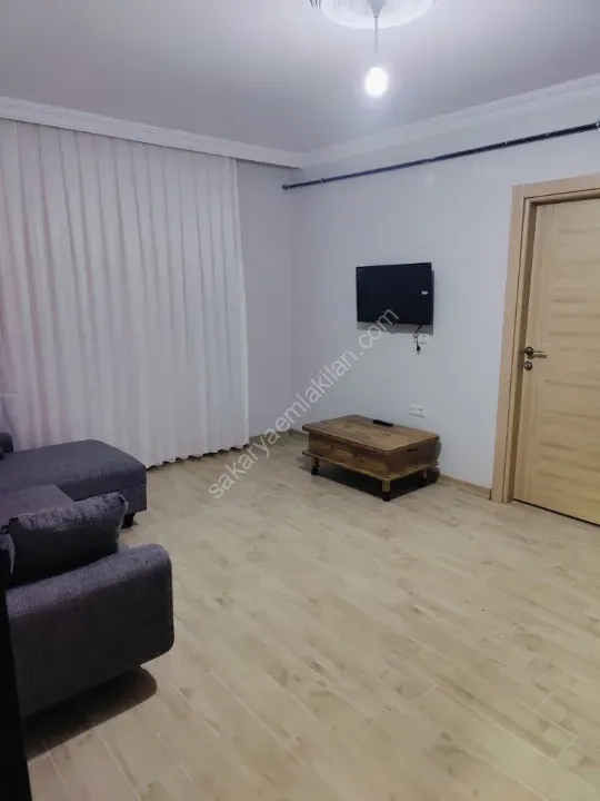 AKYAZI ÜNİVERSİTE BÖLGESİNDE YÜKSEK GİRİŞ 1 + 1 SATILIK DAİRE