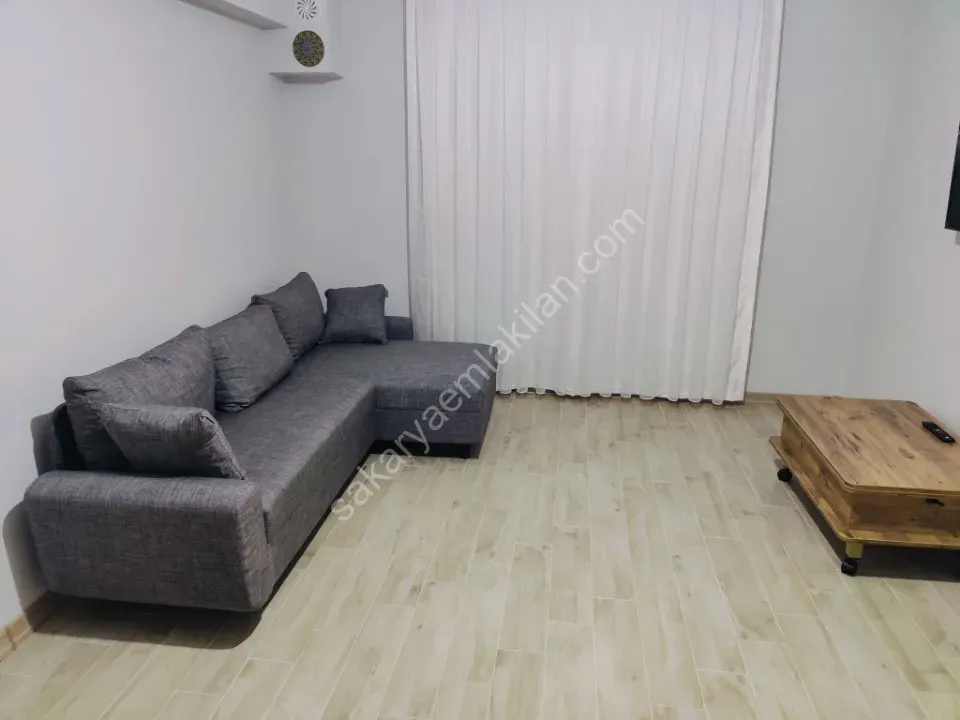 AKYAZI ÜNİVERSİTE BÖLGESİNDE YÜKSEK GİRİŞ 1 + 1 SATILIK DAİRE