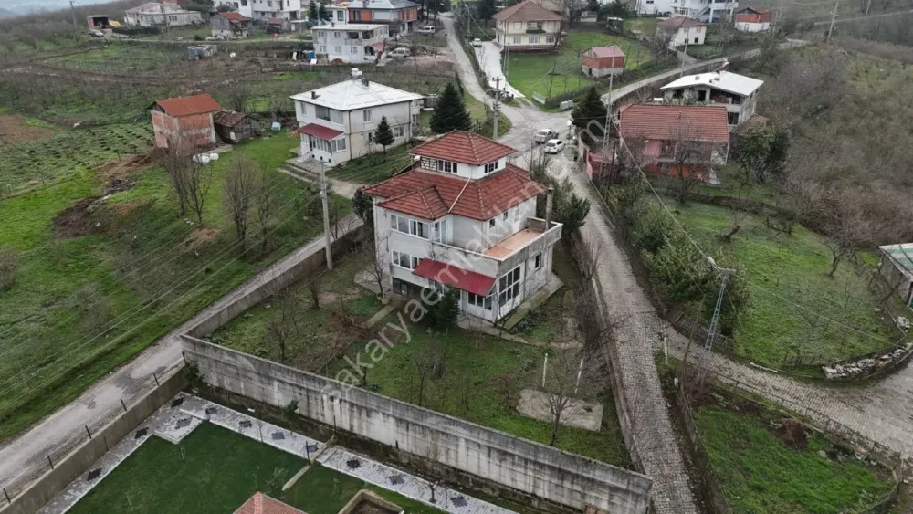 Akyazı satılık villa