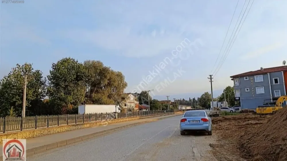 AKYAZI EMLAK'TAN MERKEZİ KONUMDA SATILIK SIFIR 6 ADET 2+0 DAİRE