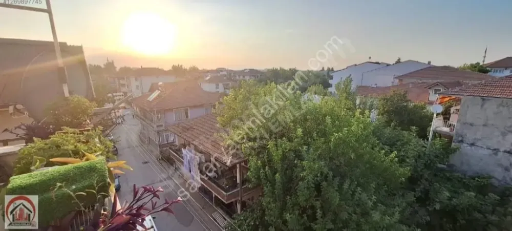 AKYAZI EMLAK'TAN ADA CADDESİ ÜZERİ YENİ CAMİDE SATILIK 3+1 DAİRE