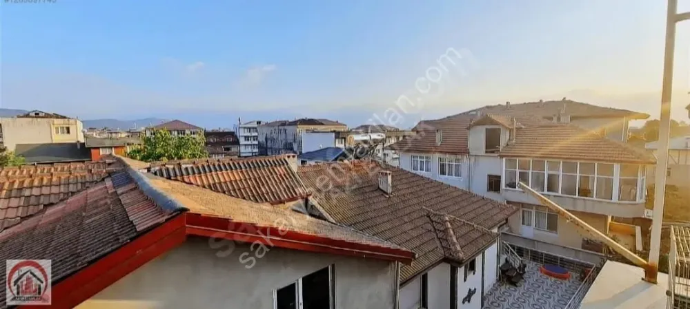 AKYAZI EMLAK'TAN ADA CADDESİ ÜZERİ YENİ CAMİDE SATILIK 3+1 DAİRE