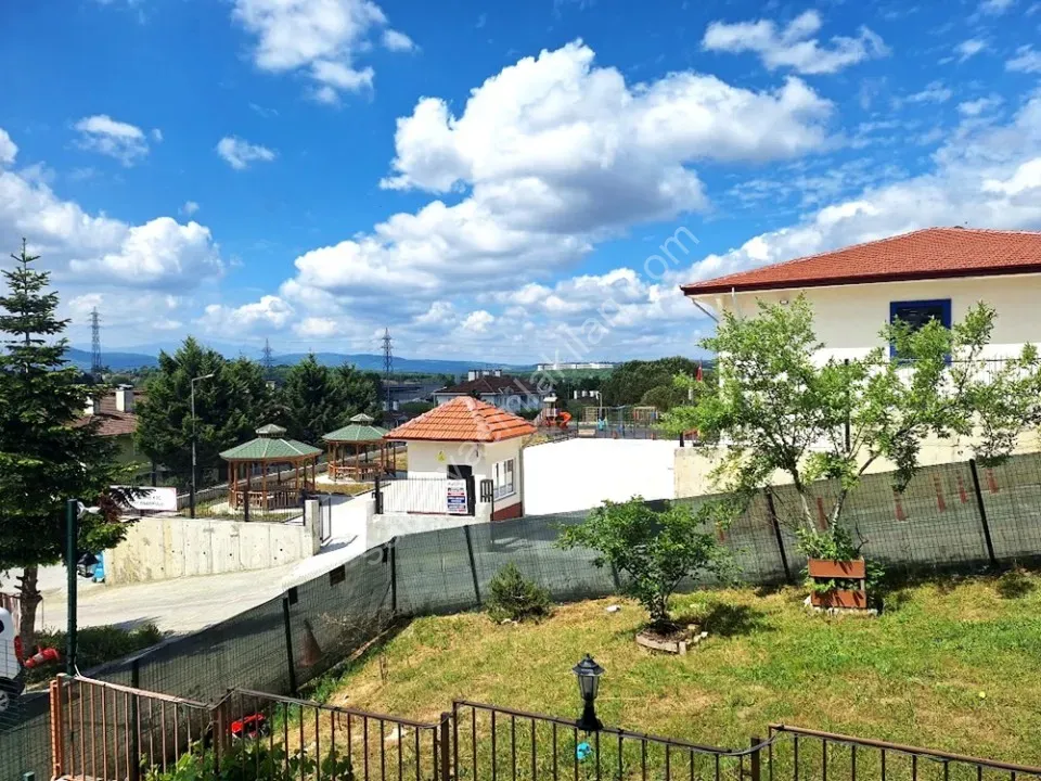 ADAPAZARI KARAMAN MAHALLESİNDE SATILIK 3+1 DAİRE