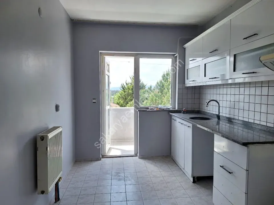 ADAPAZARI KARAMAN MAHALLESİNDE SATILIK 3+1 DAİRE