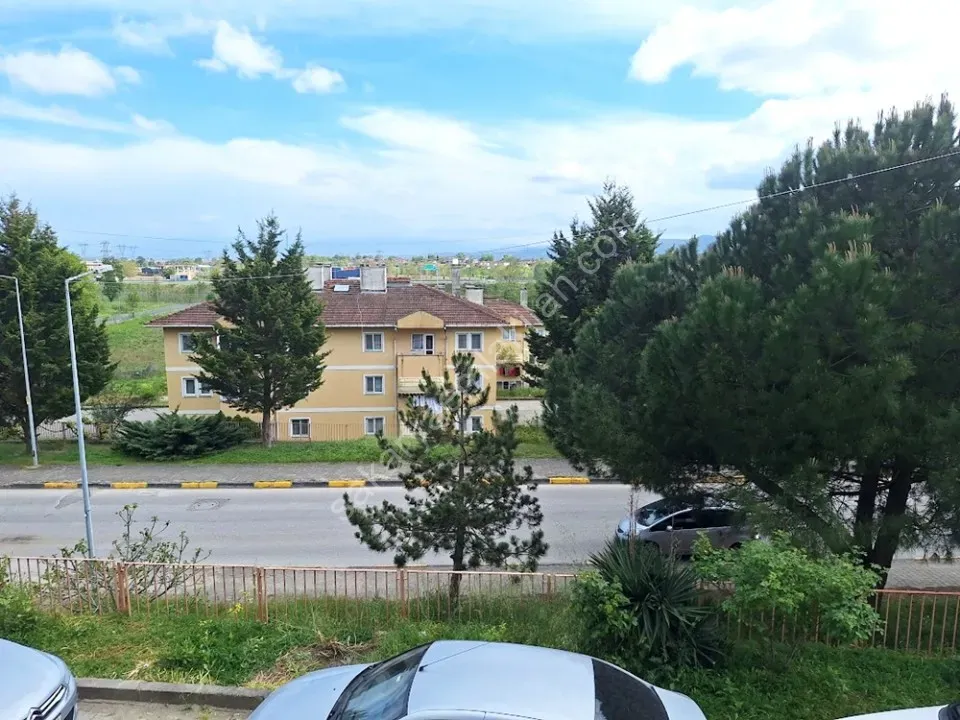 ADAPAZARI KARAMAN MAHALLESİNDE SATILIK 3+1 DAİRE