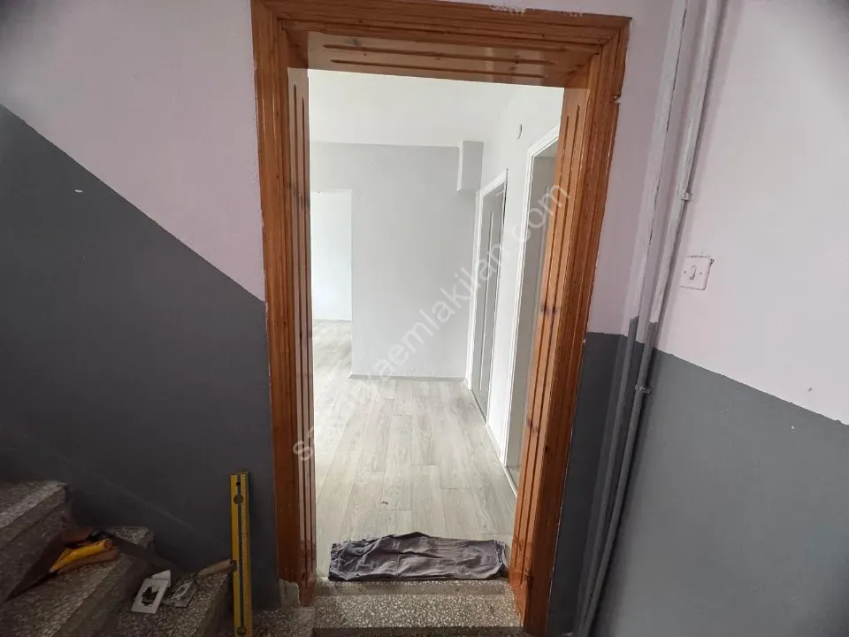 AYDIN EMLAK'TAN KİRALIK DAİRE 2+1 YÜKSEK GİRİŞ - MİTHATPAŞA / ADAPAZARI