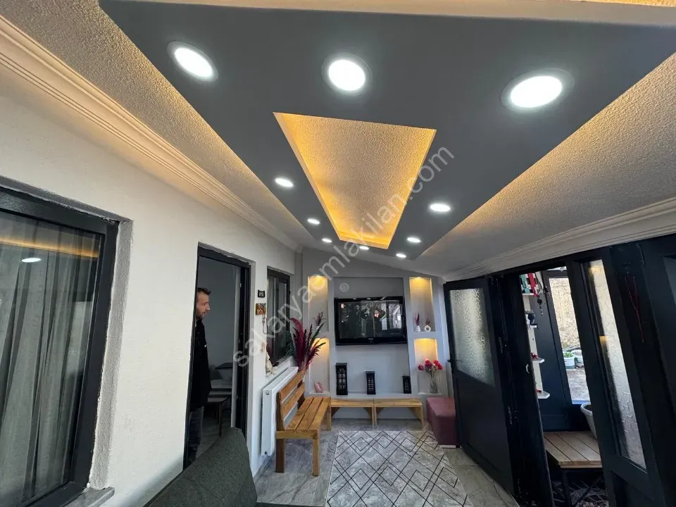 MERKEZ YENİKÖY'DE SATILIK MÜSTAKİL EV