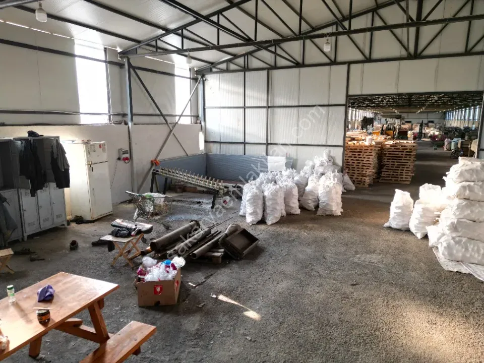 ESKİBEDİL / AKYAZI ÜRETİM TESİSİ KİRALIK 1.600 m2 ÇEVRE YOLUNA 800mt MESAFEDE