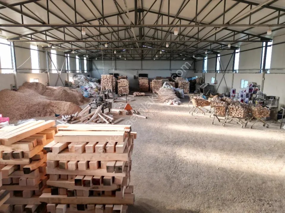 ESKİBEDİL / AKYAZI ÜRETİM TESİSİ KİRALIK 1.600 m2 ÇEVRE YOLUNA 800mt MESAFEDE