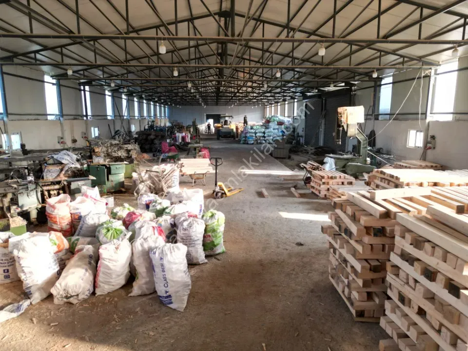 ESKİBEDİL / AKYAZI ÜRETİM TESİSİ KİRALIK 1.600 m2 ÇEVRE YOLUNA 800mt MESAFEDE