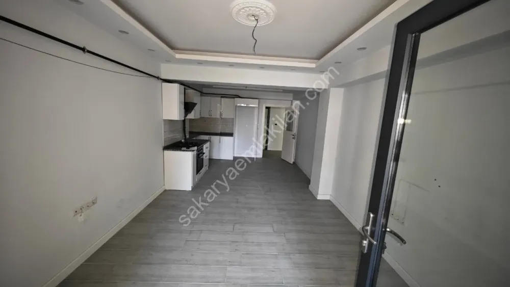 ARA KAT - KOMBİLİ 2+0 DAİRE SATILIK ÖMERCİKLER / AKYAZI