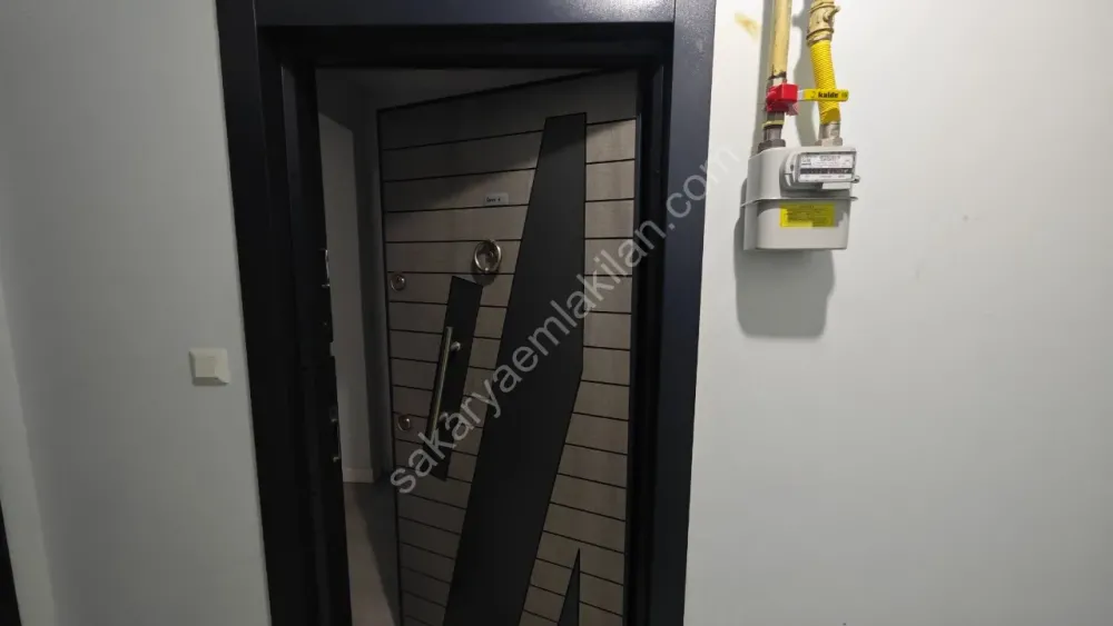 ARA KAT - KOMBİLİ 2+0 DAİRE SATILIK ÖMERCİKLER / AKYAZI