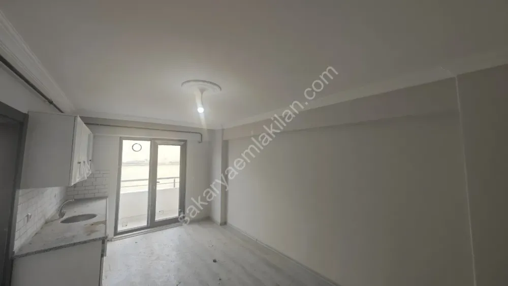 EŞYALI 1+1 KİRALIK DAİRE AKYAZI / YENİ MAHALLE