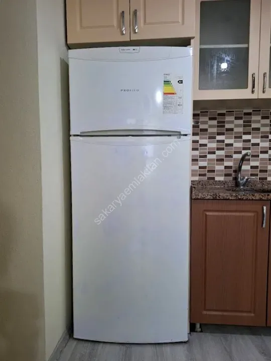 SERDİVAN MERKEZDE KİRALIK EŞYALI 1+1 APART DAİRE