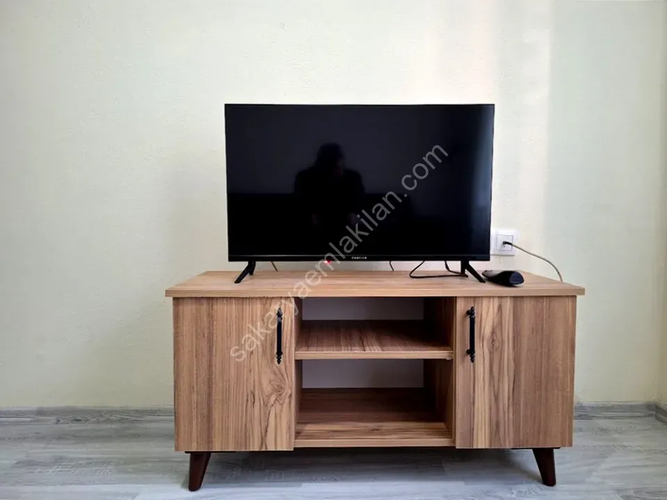 SERDİVAN MERKEZDE KİRALIK EŞYALI 1+1 APART DAİRE