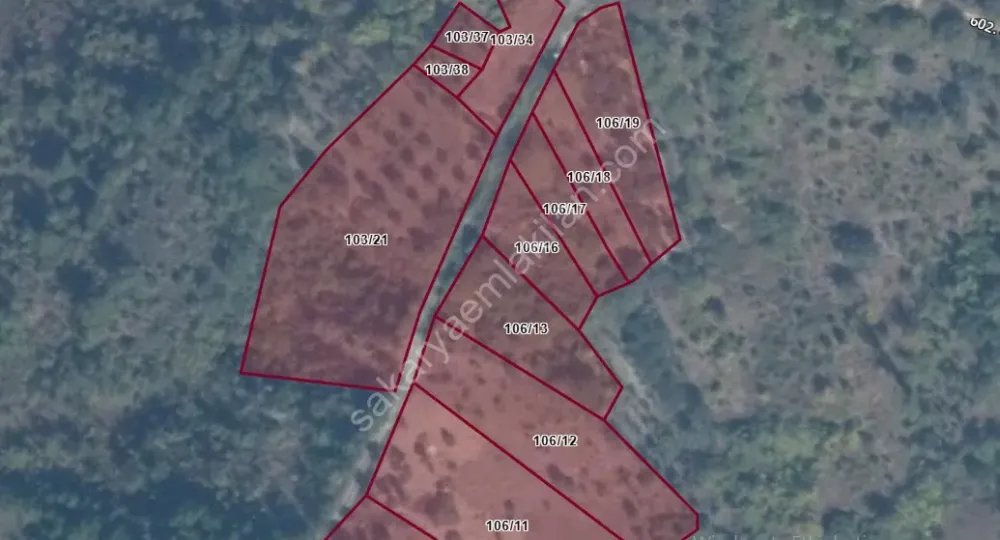 GEYVE KÖPRÜBAŞI OKUL MAH. KONTEYNER İÇİN İDEAL 730 m² MANZARALI RESMİ YOLA CEPHELİ