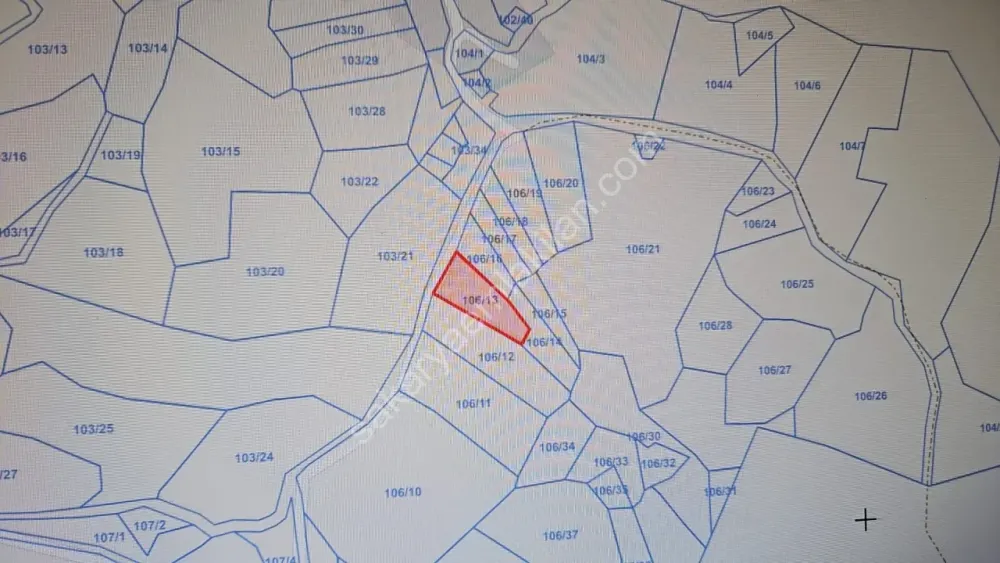 GEYVE KÖPRÜBAŞI OKUL MAH. KONTEYNER İÇİN İDEAL 730 m² MANZARALI RESMİ YOLA CEPHELİ