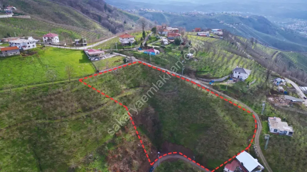 AKYAZI YENİKÖYDE 2.318 m2 KONUT İMARLI ARSA SATILIK