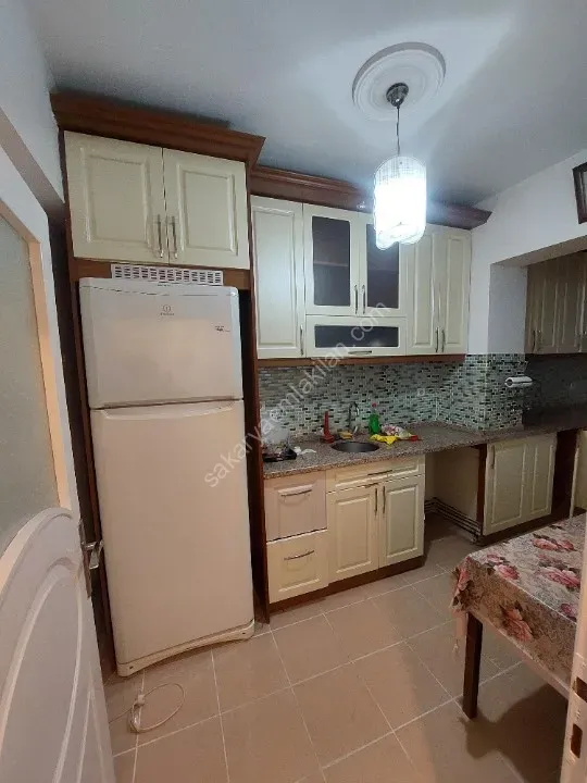 YILDIZ GAYRİMENKUL'DEN KATLI PAZAR ARKASI SATILIK 1.KAT DAİRE