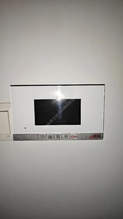 AKYAZI MERKEZ'DE KİRALIK ARA KAT 2+0 DAİRE ÖMERCİKLER MAHALLESİ