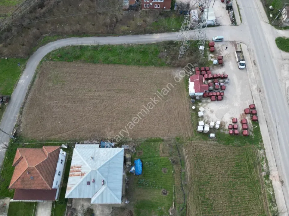 875 m2 İMARLI ARSA SATILIK ALTINDERE YOLU ÜZERİ / HARUNUSTA