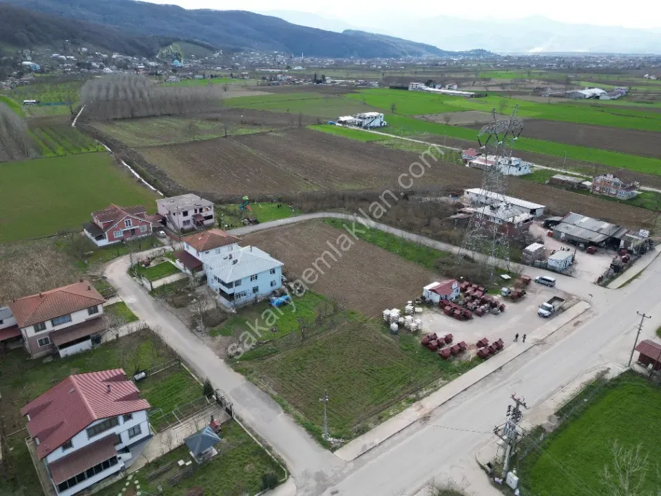 875 m2 İMARLI ARSA SATILIK ALTINDERE YOLU ÜZERİ / HARUNUSTA